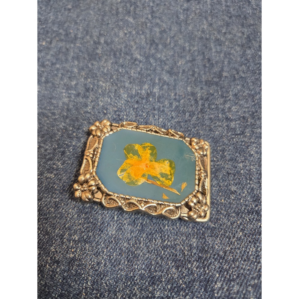 Women's Resin Pressed Wildflower Belt Buckle - Yellow Flower Blue